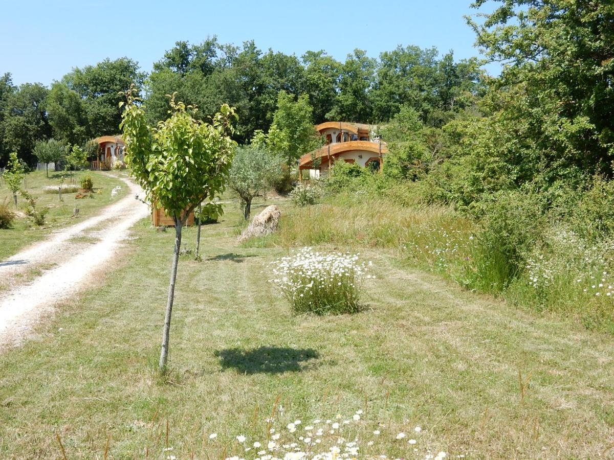 Fount De Cousteno Limbrassac Zewnętrze zdjęcie